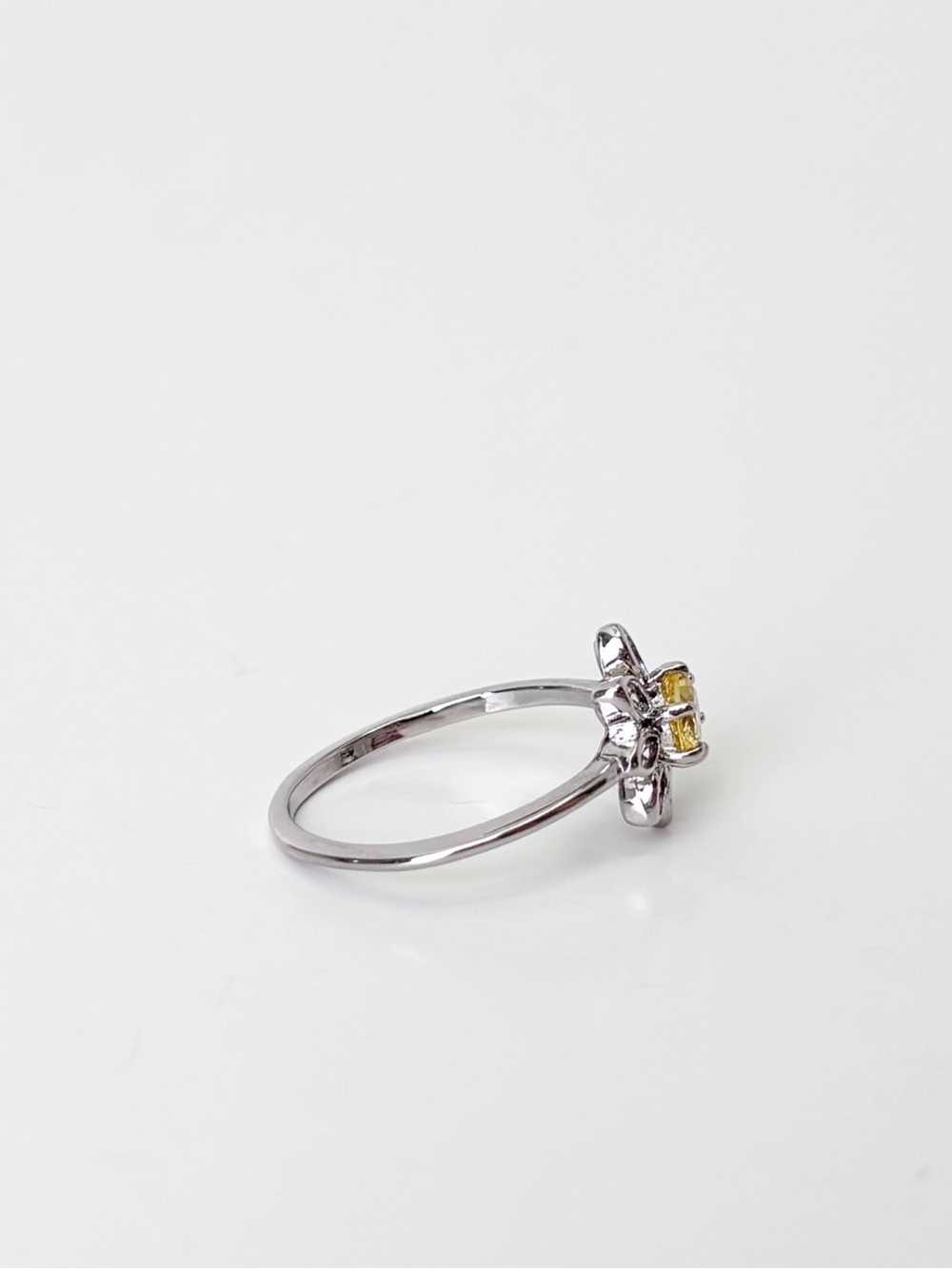 Sterling Silver Daisy Ring with Yellow Center Stone Cubic Zircon - Picture 3 of 10
